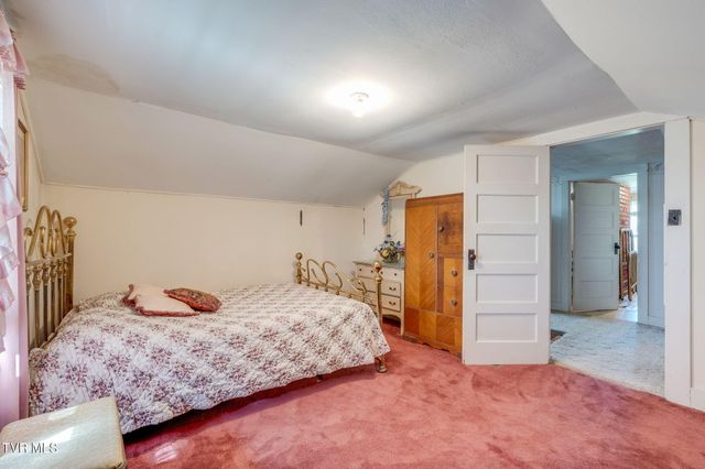 126 California Road, Church Hill, TN 37642