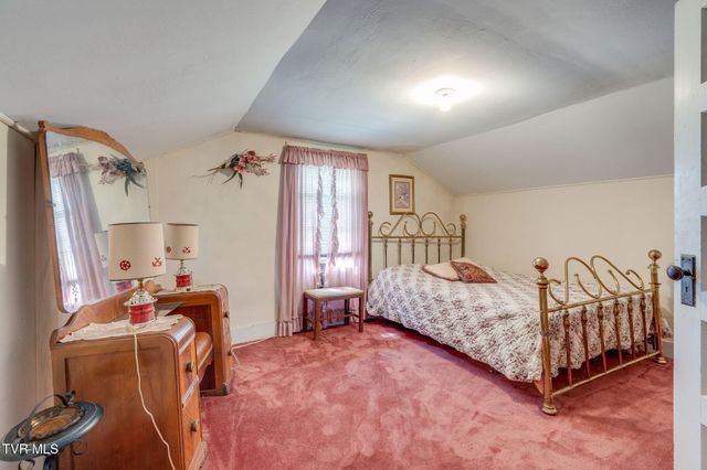 126 California Road, Church Hill, TN 37642