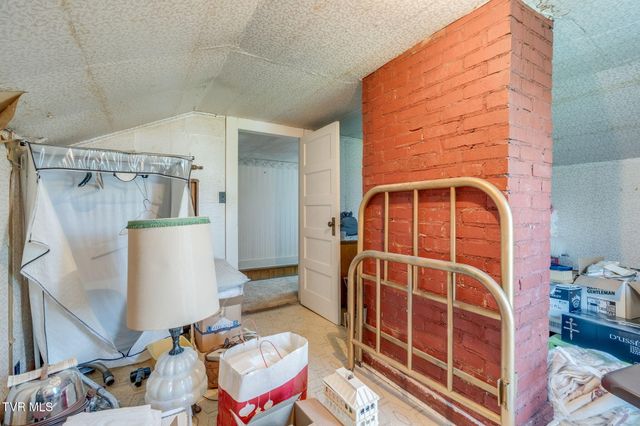 126 California Road, Church Hill, TN 37642