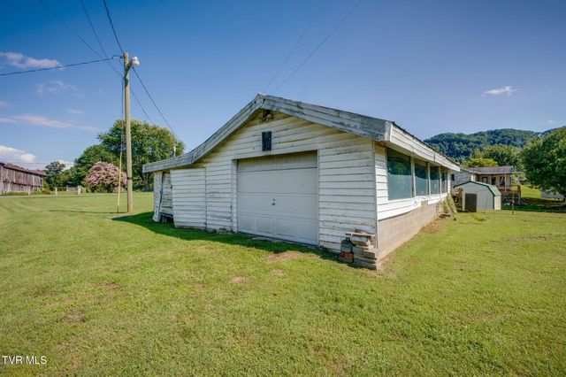 126 California Road, Church Hill, TN 37642