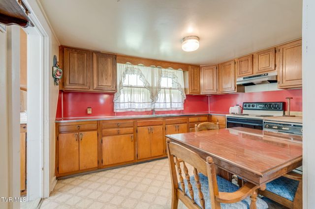 126 California Road, Church Hill, TN 37642