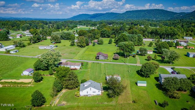 126 California Road, Church Hill, TN 37642