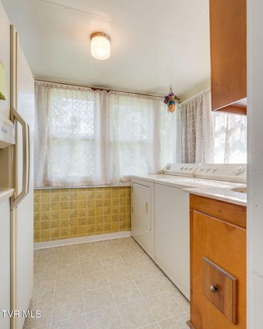 126 California Road, Church Hill, TN 37642