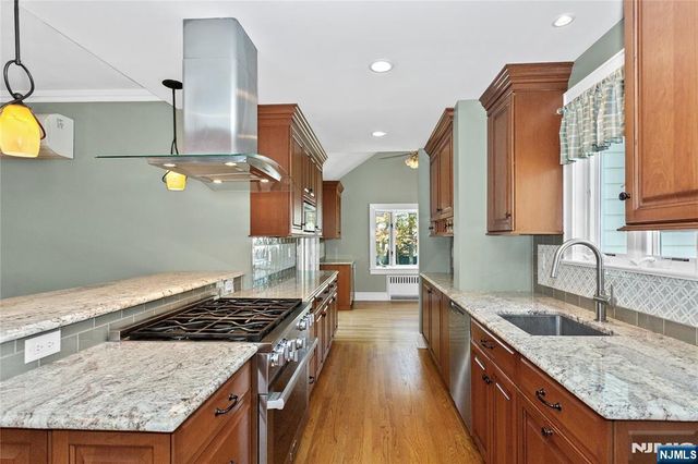 141 Henry Street, Hasbrouck Heights, NJ 07604