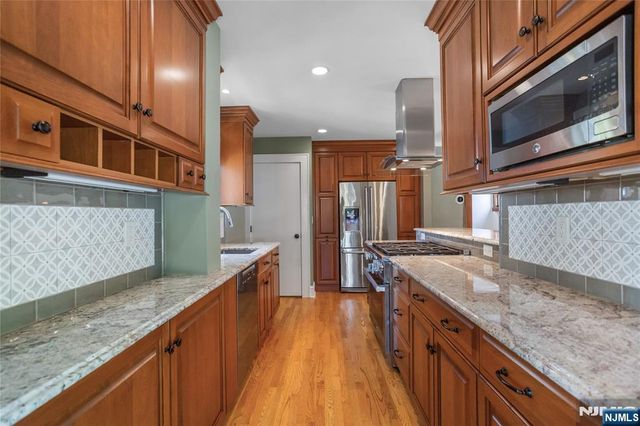 141 Henry Street, Hasbrouck Heights, NJ 07604