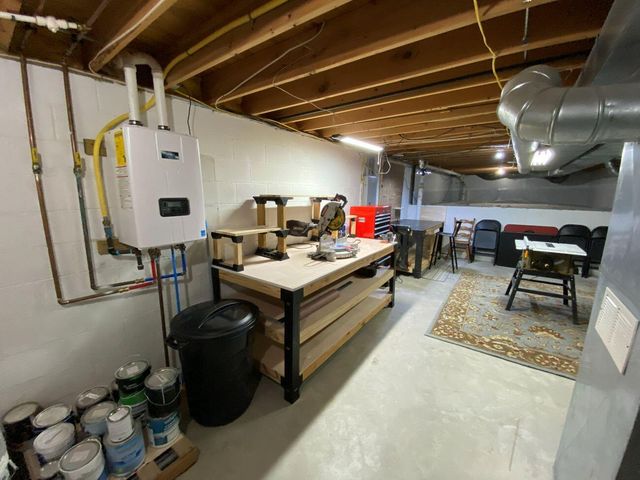 101 Pinecrest Court, Bellefontaine, OH 43311