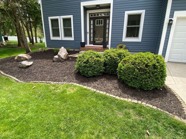 101 Pinecrest Court, Bellefontaine, OH 43311