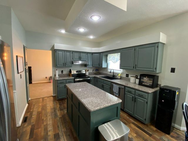 101 Pinecrest Court, Bellefontaine, OH 43311