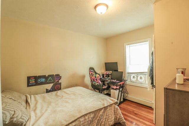 144 Parker St, Lowell, MA 01851
