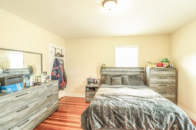 144 Parker St, Lowell, MA 01851