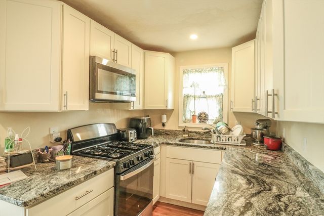 144 Parker St, Lowell, MA 01851