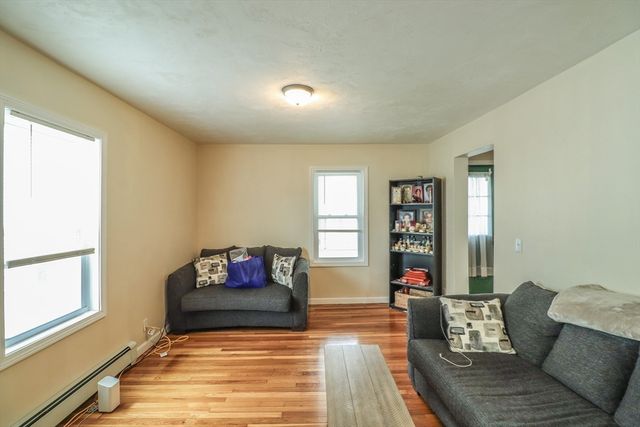 144 Parker St, Lowell, MA 01851