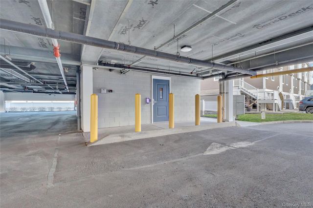 622 Marina Pointe Drive 622, East Rockaway, NY 11518