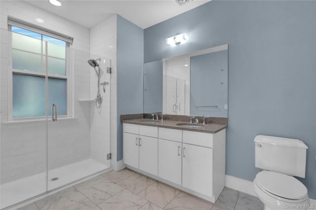 622 Marina Pointe Drive 622, East Rockaway, NY 11518