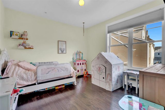 622 Marina Pointe Drive 622, East Rockaway, NY 11518