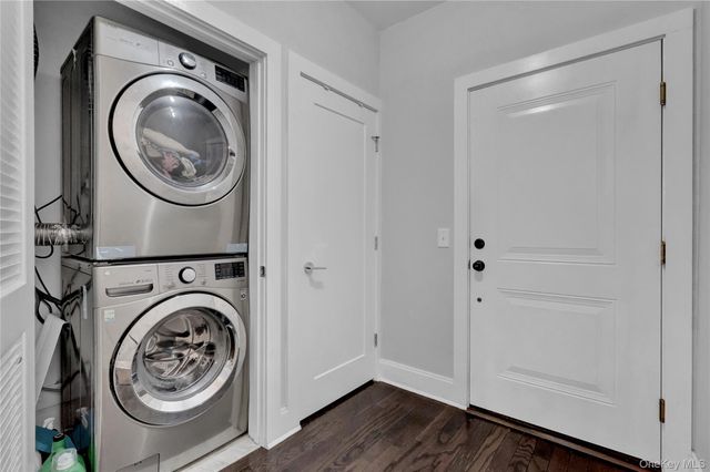 622 Marina Pointe Drive 622, East Rockaway, NY 11518