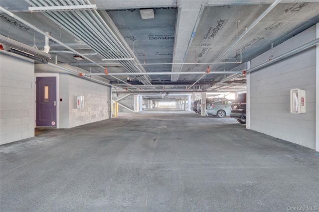 622 Marina Pointe Drive 622, East Rockaway, NY 11518