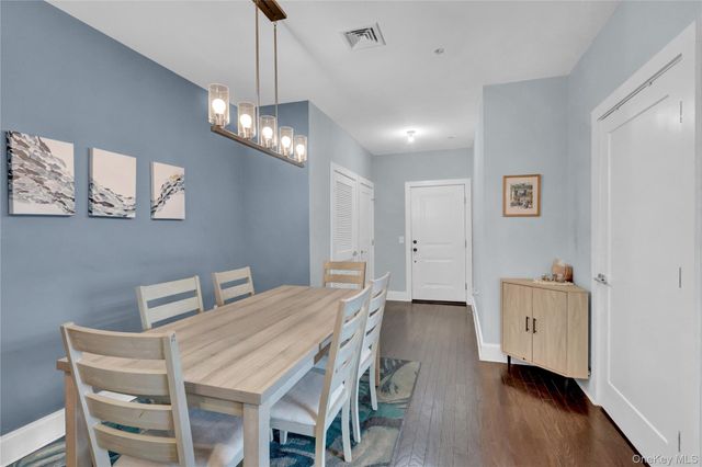 622 Marina Pointe Drive 622, East Rockaway, NY 11518