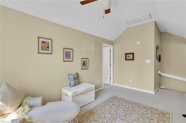 862 Gleneagles DR, Newport News, VA 23602