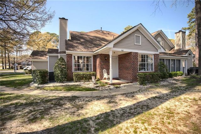862 Gleneagles DR, Newport News, VA 23602