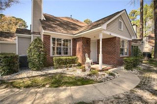 862 Gleneagles DR, Newport News, VA 23602