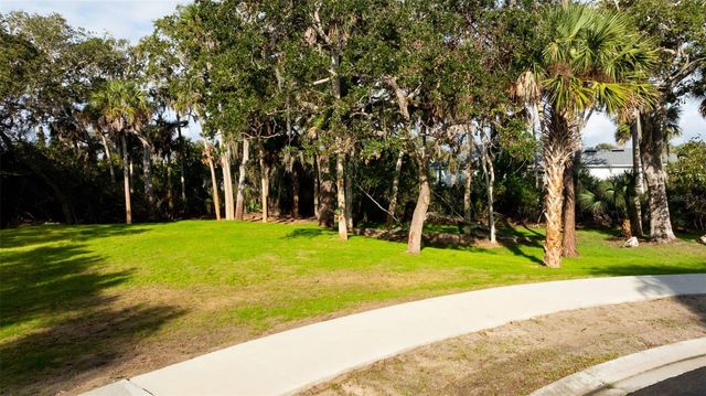 302 S RIVERWALK DRIVE, Palm Coast, FL 32137