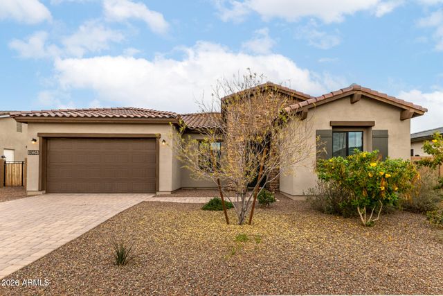 8026 W NICOLET Avenue, Glendale, AZ 85303