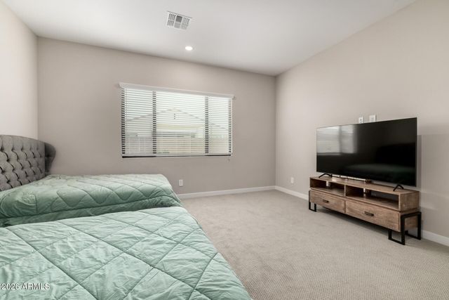 8026 W NICOLET Avenue, Glendale, AZ 85303