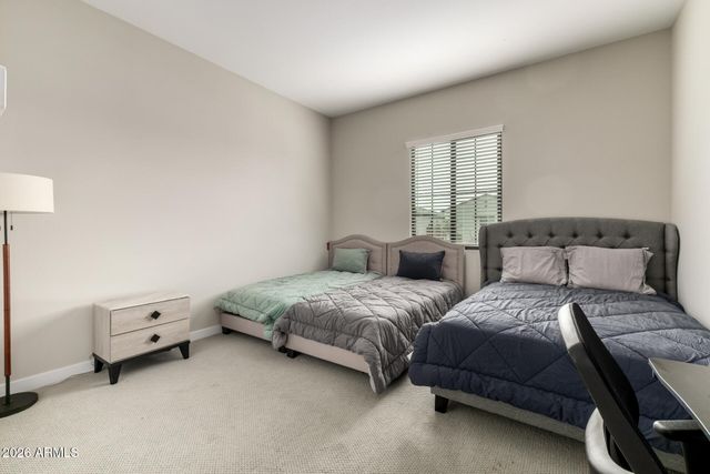 8026 W NICOLET Avenue, Glendale, AZ 85303