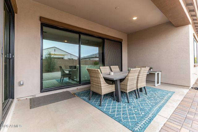 8026 W NICOLET Avenue, Glendale, AZ 85303