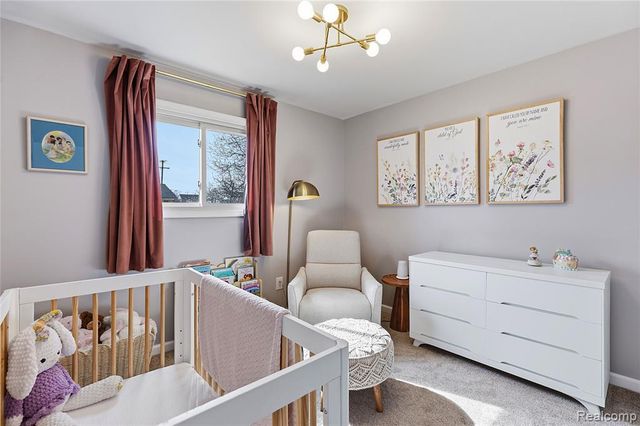 1043 Arthur Drive, Troy, MI 48083