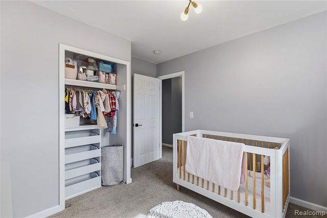 1043 Arthur Drive, Troy, MI 48083