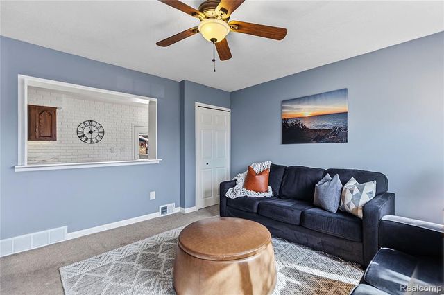 1043 Arthur Drive, Troy, MI 48083