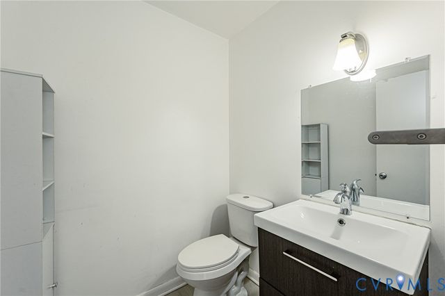 8624 Warrior Rd, Quinton, VA 23141