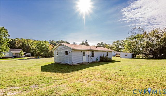 8624 Warrior Rd, Quinton, VA 23141