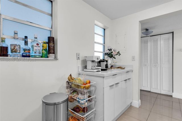 14180 SW 84th St 205-G, Miami, FL 33183