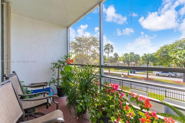 14180 SW 84th St 205-G, Miami, FL 33183