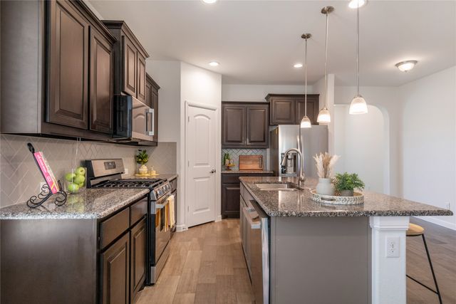 5044 Sugarcane Lane, Fort Worth, TX 76179