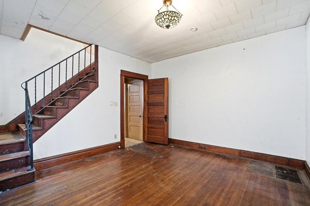 2433 N 4th Street, Columbus, OH 43202