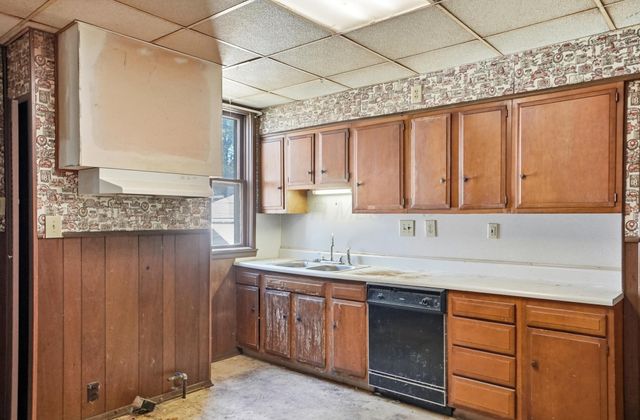 2433 N 4th Street, Columbus, OH 43202