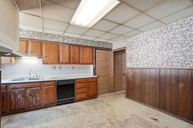 2433 N 4th Street, Columbus, OH 43202