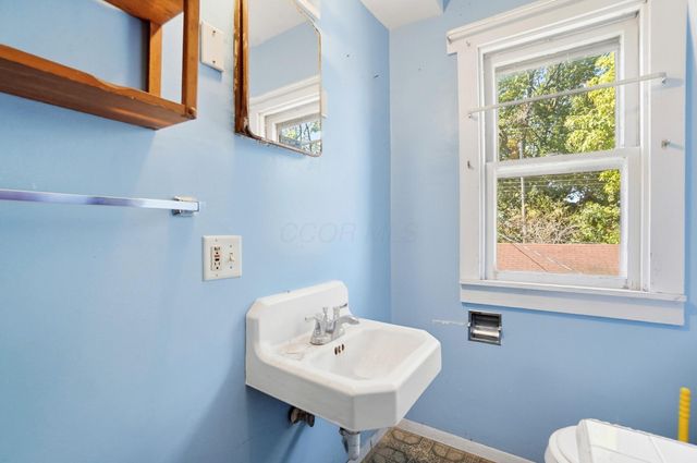 2433 N 4th Street, Columbus, OH 43202