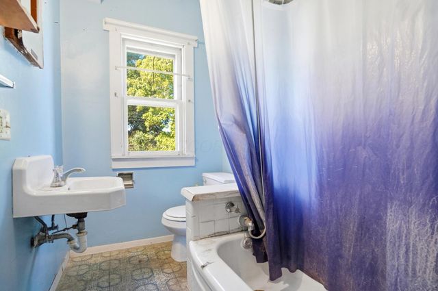 2433 N 4th Street, Columbus, OH 43202