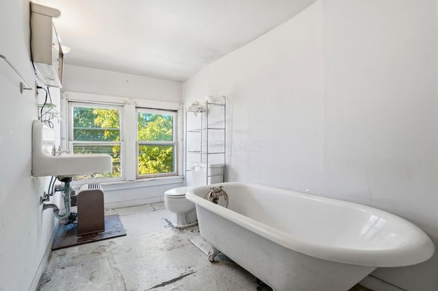 2433 N 4th Street, Columbus, OH 43202