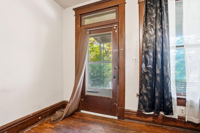 2433 N 4th Street, Columbus, OH 43202