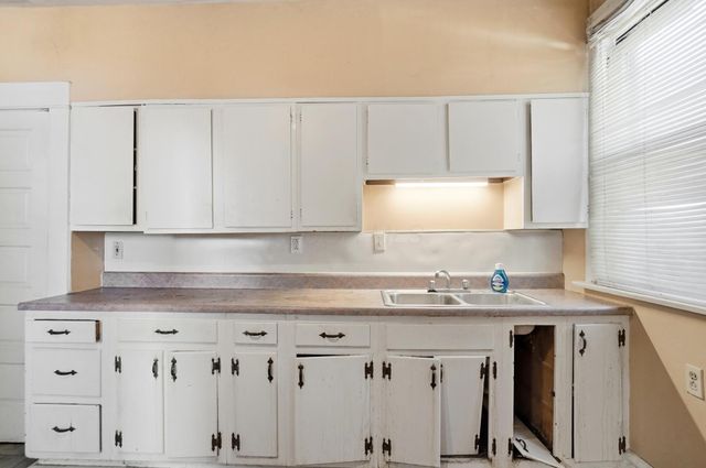 2433 N 4th Street, Columbus, OH 43202