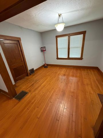 643 Mound Avenue, Mankato, MN 56001