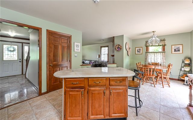 212 Whitehaven Dr, Richland, PA 15044