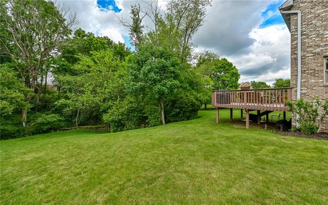 212 Whitehaven Dr, Richland, PA 15044