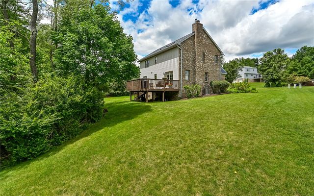 212 Whitehaven Dr, Richland, PA 15044